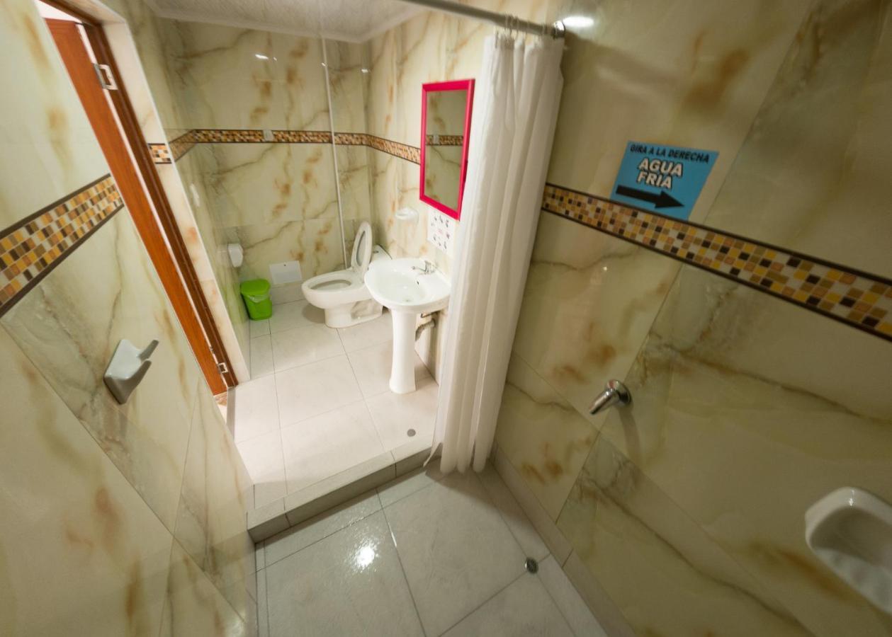 Libelula Hotel Puerto Maldonado Buitenkant foto