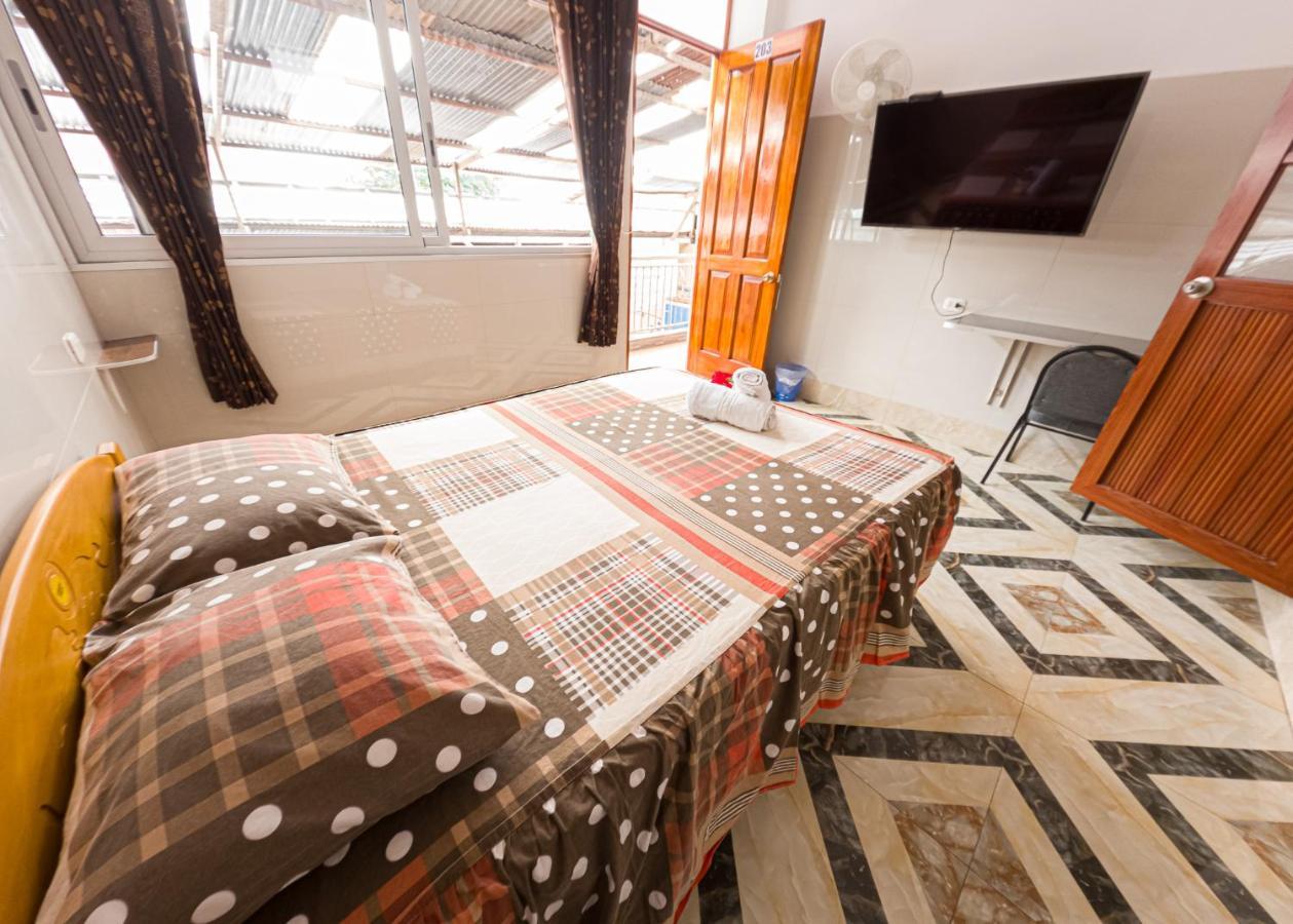Libelula Hotel Puerto Maldonado Buitenkant foto