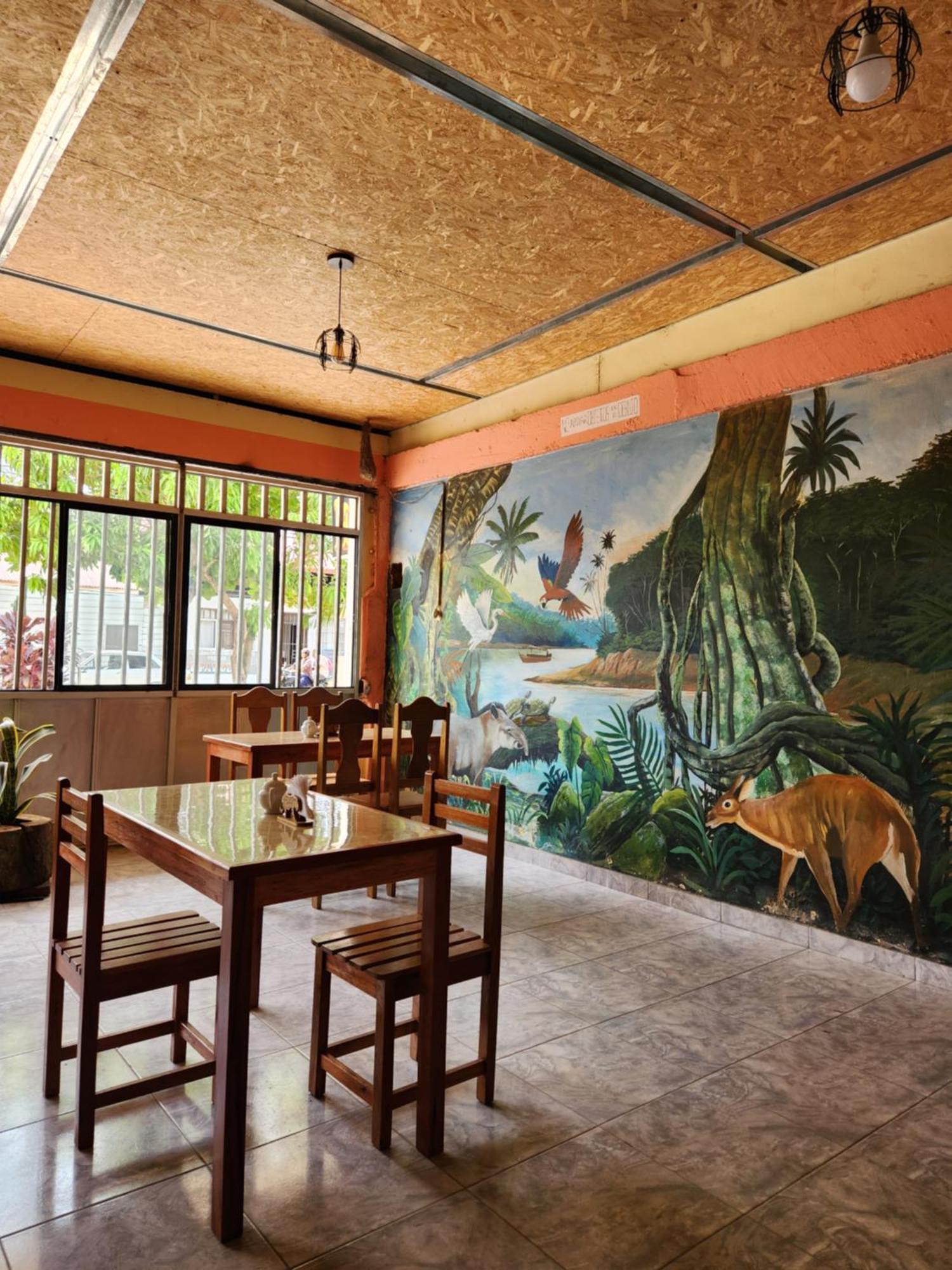 Libelula Hotel Puerto Maldonado Buitenkant foto